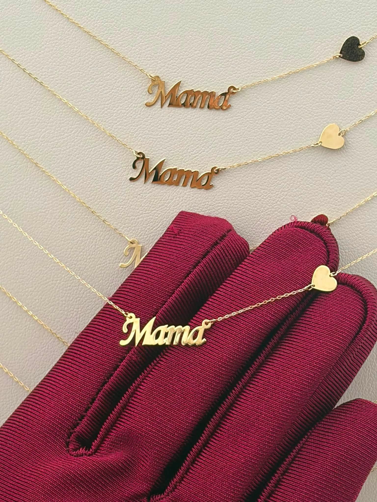 Златно колие „Мама" със сърце — Дамски колиета